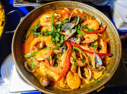 Cataplana de Peixe com Camarão e Amêijoa